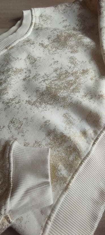 toxunma uşaq koftaları: Uşaq üçün switshirt - Rəng: süd ağ əsas, üzərində qızılı parıltılı — 4