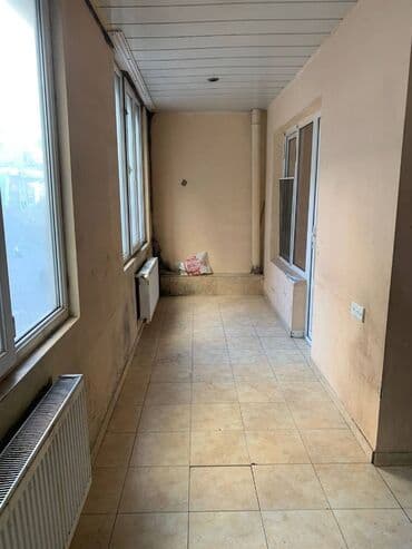 xacmazda tecili satilan evler: Bakı, 4 otaqlı, Köhnə tikili, m. Qara Qarayev, 110 kv. m — 6