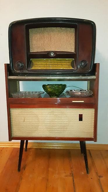 patefon: Радиоприемник Балтика Рига 1953 года выпуска в нерабочем состоянии и — 1