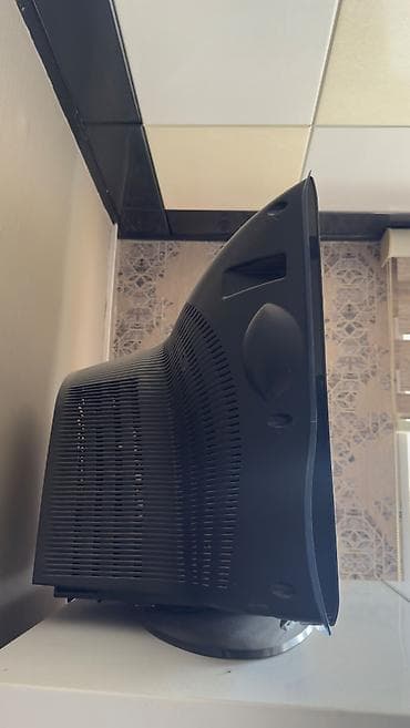LG CRT televizor – Ultra Slim seriyası - Ekran növü: CRT (borulu)