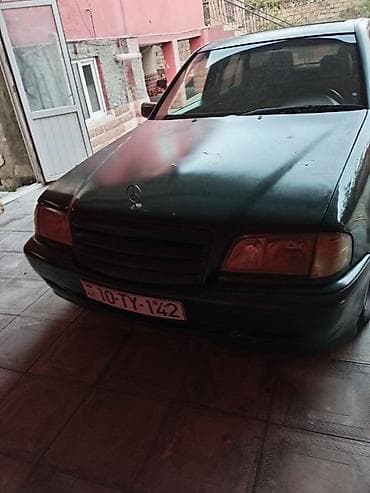 elektrik muravey: Mercedes-Benz C-Class: 1.8 l | 1998 il Sedan — 3