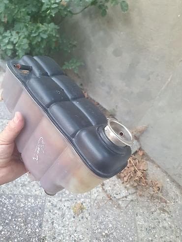 Velosiped aksesuarları: Çeşqa W202. 220cdi antifriz bacoku zavod — 1