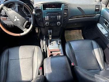 camaro sekilleri: Mitsubishi Pajero: 3.5 l | 2011 il 236000 km Ofrouder/SUV — 5