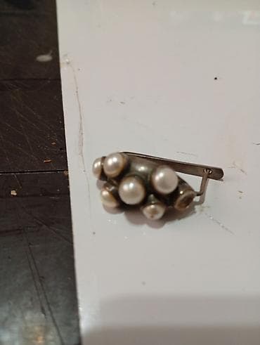 Broşlar: İncili broş/aksesuar - Dizayn: Yığma üslubda, fərqli ölçülü bir neçə — 1