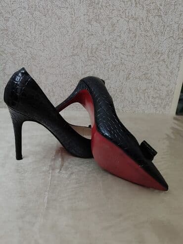 Tuflilər, Ölçü: 37, rəng - Qara, İşlənmiş lalafo.az -da Tuflilər, Ölçü: 37, rəng - Qara, İşlənmiş