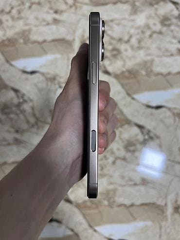 ayfon 14: IPhone 16 Pro Max, 256 GB, Desert Titanium, Simsiz şarj — 4