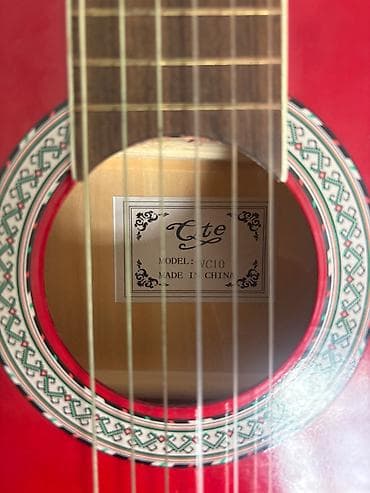 gitara tornado: Hec bir problemi yoxdur Sınığı cızığı yoxdur Cantasida verilir Deməl — 3