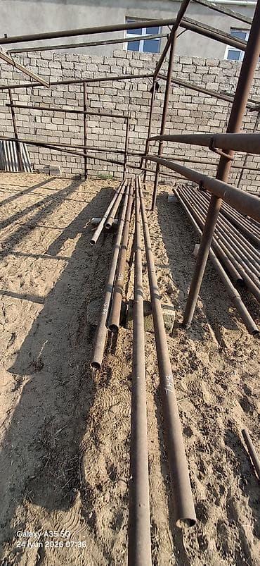 Metal borular: Sovet dəmir boruları (trubalar) satılır Müxtəlif tikinti və istehsal — 1