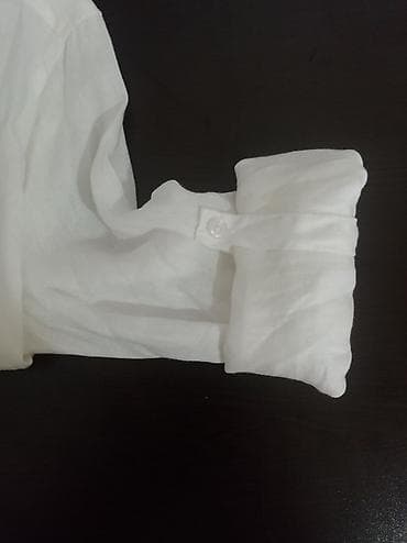 Köynəklər: Uzunqol ketan köynək Qolları qısaltmaq üçün düymə var Ölçü- M, L Rəng — 4