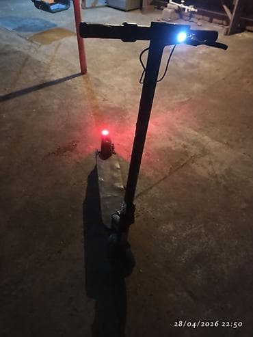 5 ci sinif ingilis dili test kitabı: Elektrik skuter 3 sürət rejimi maksimum 25 km/saat - Şəhər içi rahat — 4