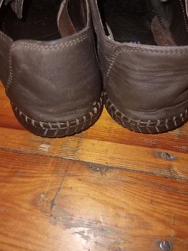 kişi ayaqabi: Təmiz dəri ayaggabi 
arginal. 130 manata alinib normal vəziyyətə — 4