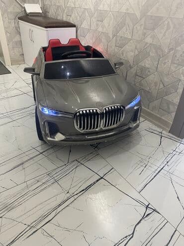 uşaq ucun maşın: Uşaqlar üçün nəzərdə tutulmuş boz rəngli, akkumulyatorla işləyən — 3