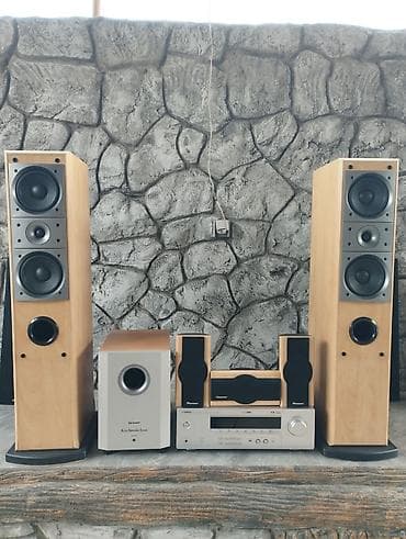 Ev kinoteatrı və musiqi sistemi dəsti Tərkib: - 2 ədəd yüksək