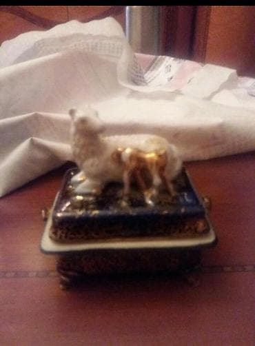 1955ci ilin farfor mücrüsü.Dulevo