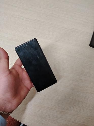 canon eos 1200d: Samsung Galaxy S20, 128 GB — 2