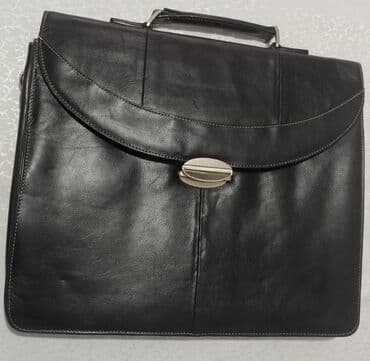 Targus çantası İdeal vəziyyətdədir İçinə 15.6" ölçüdə notbuk