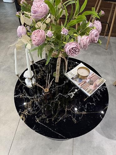 Jurnal masası, Açılmayan, Şüşə, Yumru masa