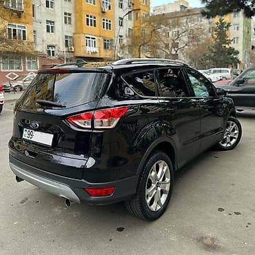 mersedes c klass: Ford Kuga: 1.6 l | 2014 il 121000 km Krossover — 10