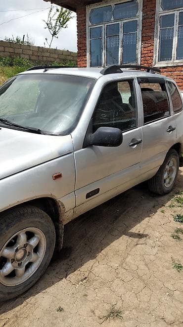 ucuz masnlar: Chevrolet Niva: 1.7 l | 2006 il 169000 km Krossover — 4