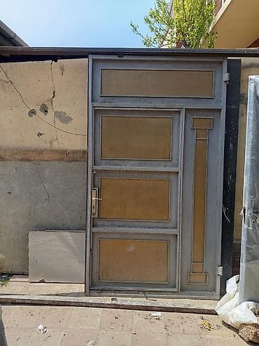 demir baza: Metall qapı dəsti – karkasla birlikdə çurüyü yoxdur sadəcə seyf qapı — 2