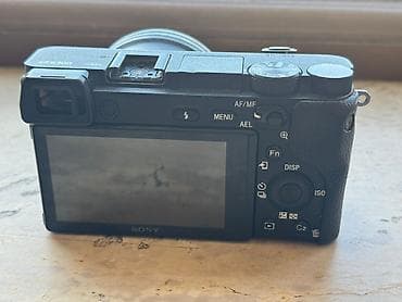 go pro camera: SONY A6300 Salam çox təmiz aparatdır. 4k çəkilişlər üçün yararlıdır — 3