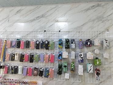 islenmis notebook satisi: Yeni kabrolardı.57 ədəddi.Təzə model telefonların kabrolarıdı.Mağaza — 1