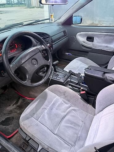 kredit masin 07: BMW 3 Series E36 sedan, tünd mavi rəng. - Kuzov: 4 qapı, idman üslublu — 7