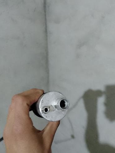 traktorlar alqi satqisi: Mercedes C200 1.8 mühərrik üçün benzin nasosu satılır. İşlək — 4