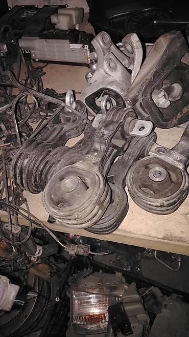 zapças: Avtomobil ehtiyat hissələri – sükan reykləri, mühərrik yastıqları və — 2