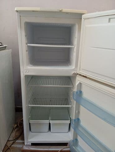 soyuducu hell: İki qapılı soyuducu - Üst kamera: dondurucu bölmə, tənzimlənən rəf - — 2