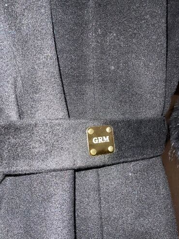 kəsilmiş əl şəkilləri: Kaşmir palto. 36-38 ölçü. Çox keyfiyyətlidir. 1-2 dəfə geyinilib — 10