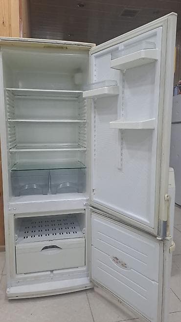 hitachi soyuducu: İkiqat qapılı soyuducu Xüsusiyyətlər: - Üst hissə: soyuducu bölmə - — 2