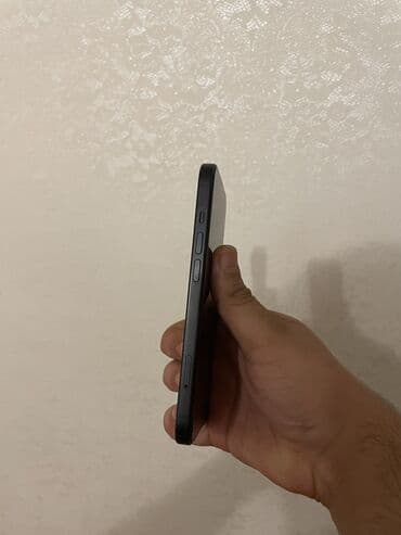 купить айфоны бу: IPhone 15, 128 ГБ, Black Titanium, Беспроводная зарядка, Face ID — 3