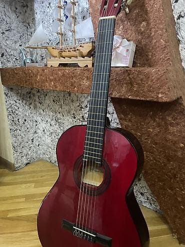 dynacord satilir: Yaxşı vəziyyətdə klassik gitara satılır. Yeni başlayanlar və hobbi — 2