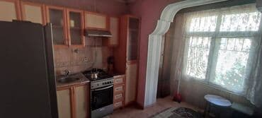 bine atciliqda kiraye ev: Nizami rayonu,Xalqlar metrosuna yaxın,Medical plaza yanı,5 mərtəbəli — 5