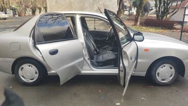 ZİL: Daewoo Lanos sedan, gümüşü rəng. 4 qapılı, geniş salon və iri baqaj — 3