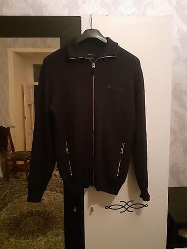 partalar: Gencede satilir orginal AVVA jaketi Turkiye istehsalidir 55azn alinib — 1