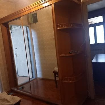 döşəmə taxtası qiyməti: Dəhliz mebelisirməli qapılarlalaminat taxtaçox keyfiyətli — 1