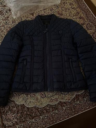 guess: Puxovik kurtka, Guess, M — 1