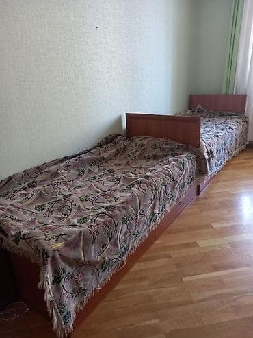 Təknəfərlik çarpayı, Matras ilə, Siyirməli