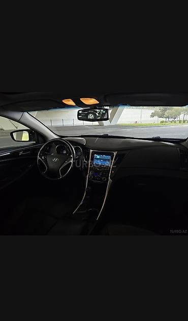 eleyus venera a: Hyundai Sonata: 2 l | 2012 il Sedan — 8