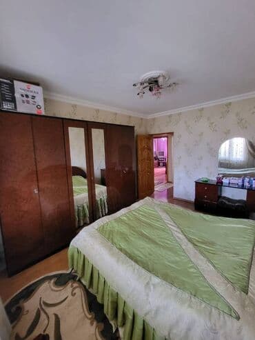 7 ci mikrorayon bina evleri: Bakı, 4 otaqlı, Köhnə tikili, 90 kv. m — 4