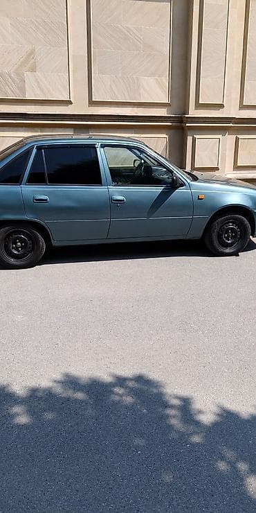 saipa saina lizing: Daewoo Nexia: 1.5 l | 1995 il Sedan — 5