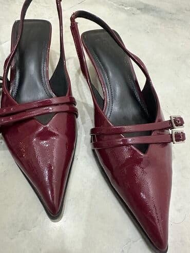 asics onitsuka tiger qadın krossovkaları: Bershka, Ölçü: 36, rəng - Qara, İşlənmiş — 4