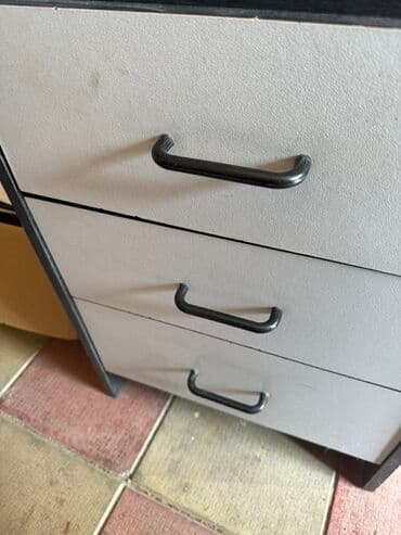 işlənmiş şkaflar: Ofis mebelləri dəsti - 2 qapılı metal/ofis şkafı: boz rəng, ön — 6