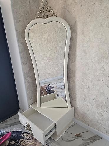 komod: İşlənmiş, Güzgülü — 1