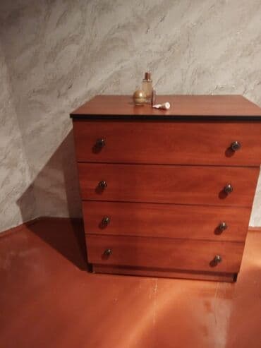 ikinci əl şifoner: İşlənmiş, Güzgüsüz — 1