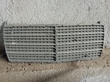 Avtomobil radiator qəfəsi/ön barmaqlıq - Material: möhkəm plastik -