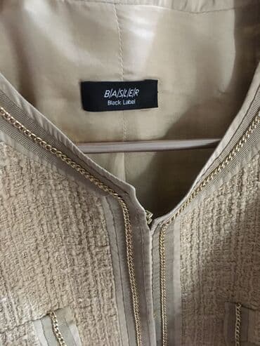 Pencəklər: Xanimlar ucun geyimler.Baha alinib ucuz satilirQiymet ikisine aiddi — 2