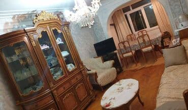 kirayr evler: Nizami ray,Çobanzadə küçəsində 3 otaqlı ev kirayə verilir.evin işığı — 1